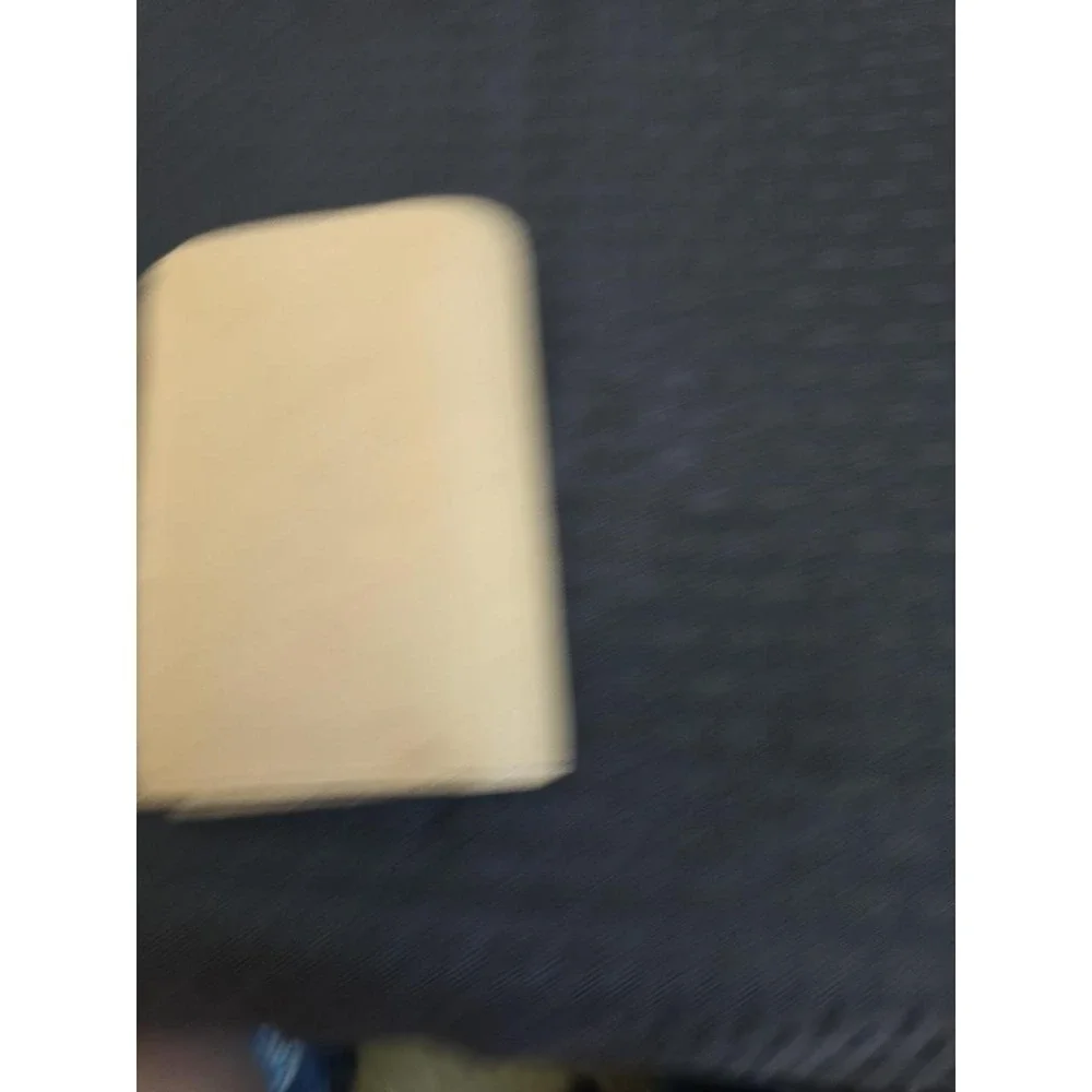 Michael Kors Beige Slim Wallet for Women - Near Mint Condition - Auth